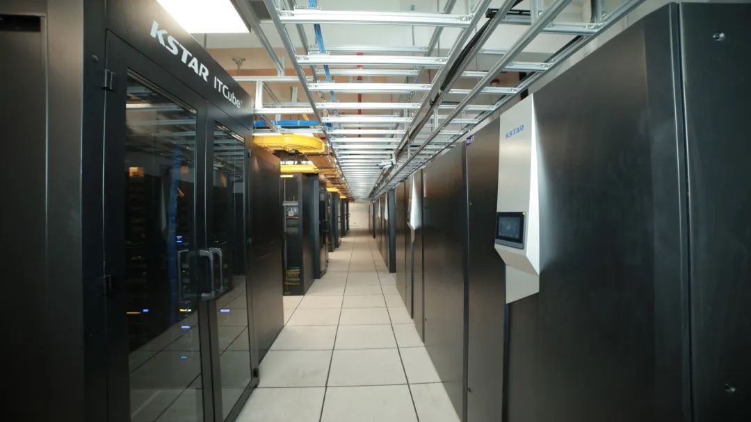 1690342121336968uml.jpg