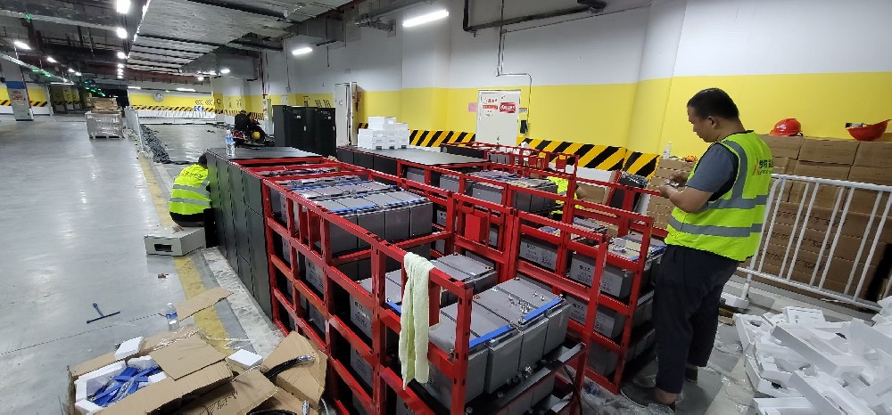 UPS电源出租服务1~800KVA当日上门部署